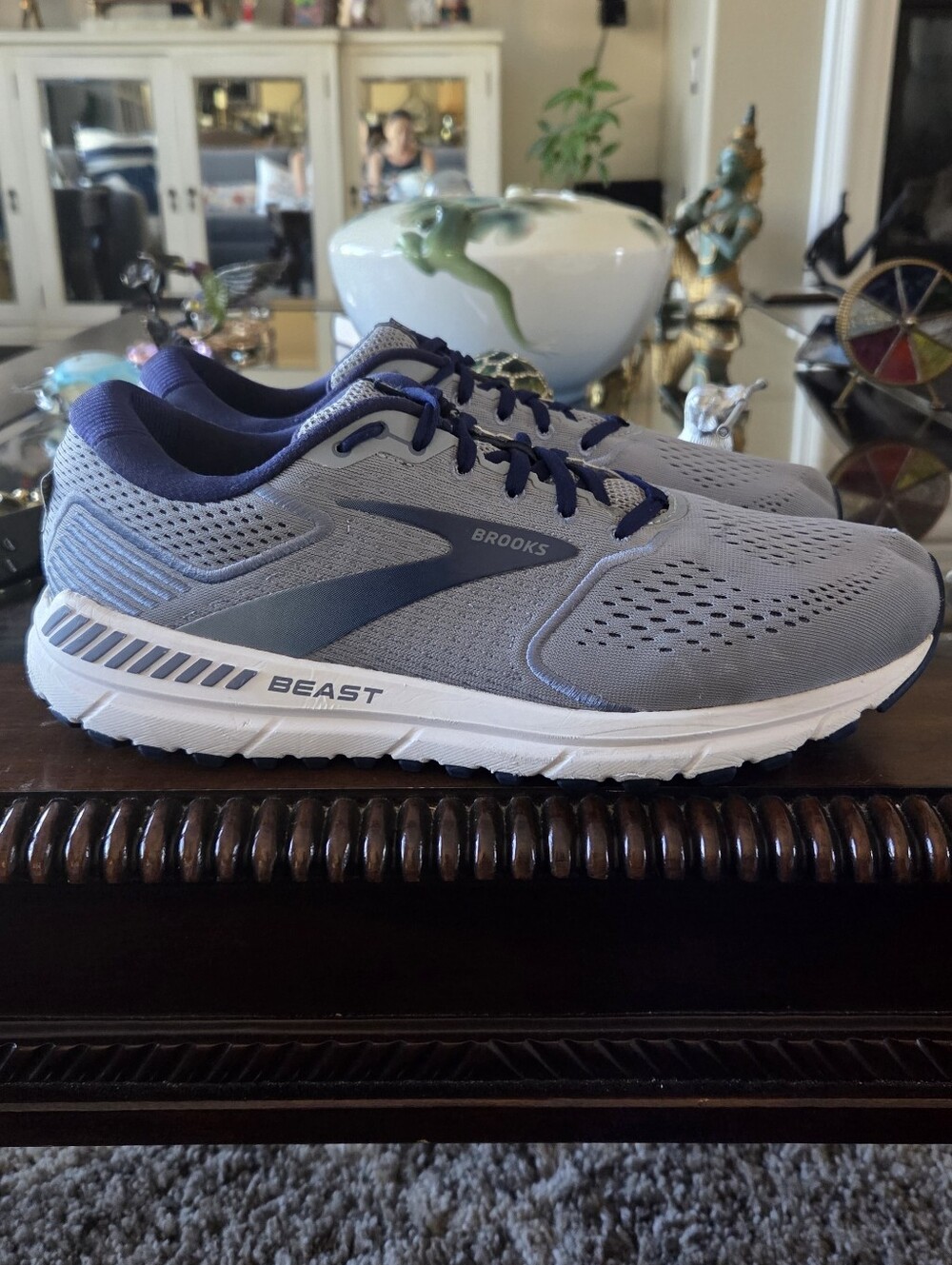Brooks Beast 20 Men's Running Shoes — Gray/Navy